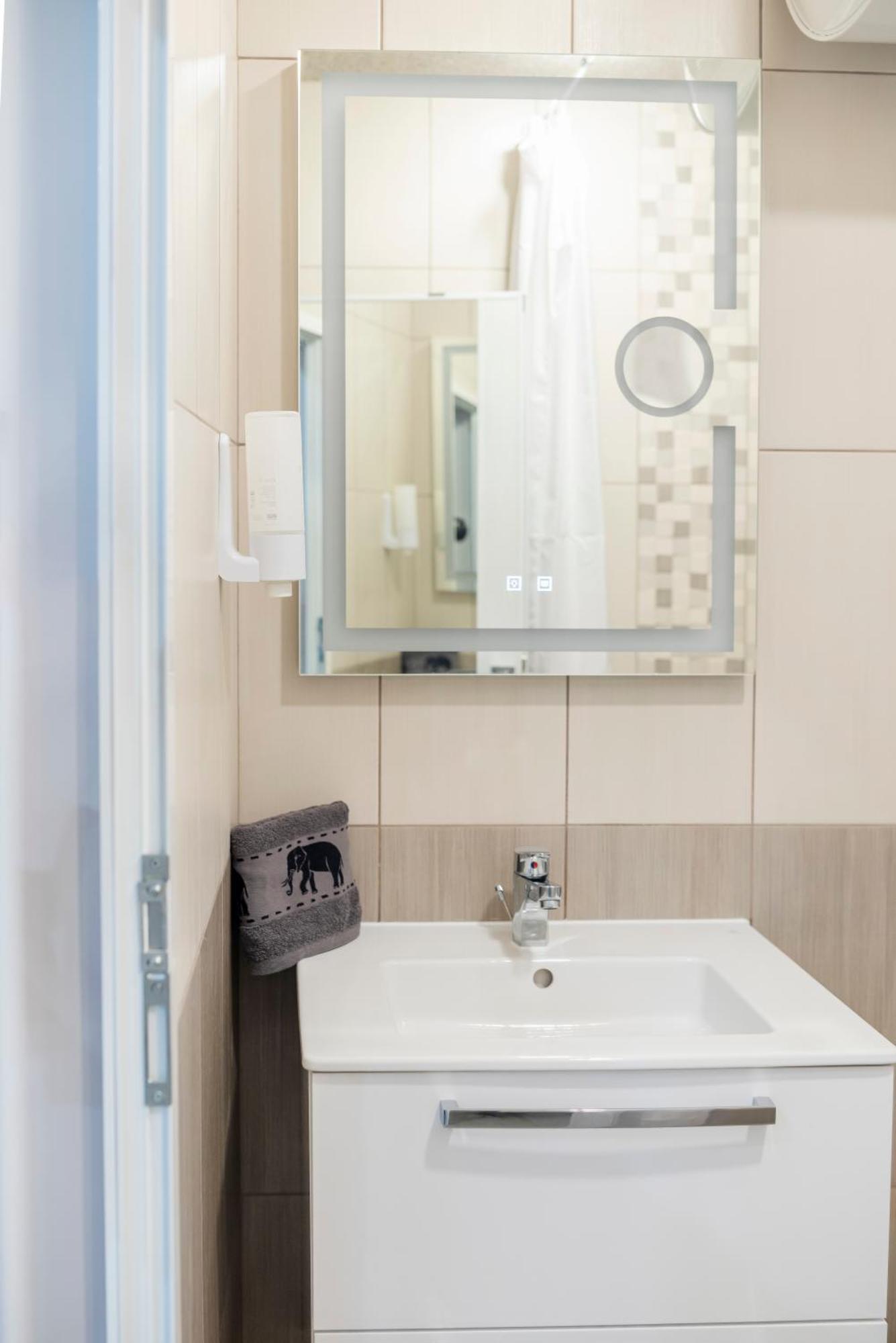 Mdm Apartment City Center Felicita Deluxe 鲁塞 外观 照片